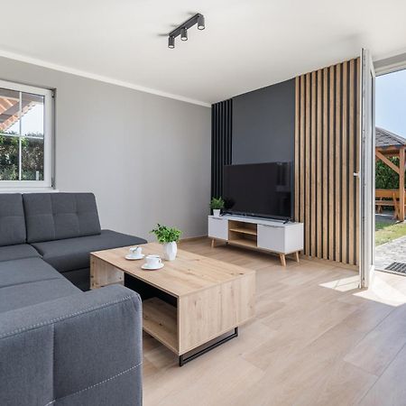 Holiday Houses Alana & Alva With Garden By Noclegi Renters Międzywodzie Exterior foto